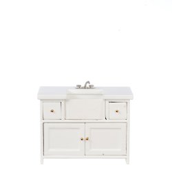 Farmhouse Sink in White Cabinet