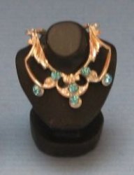 Jewelry Bust Kit, Makes One Necklace
