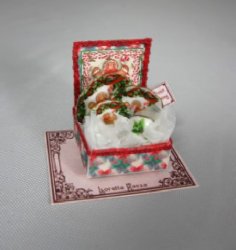 Gingerbread Person Dish Set in Decorative Box